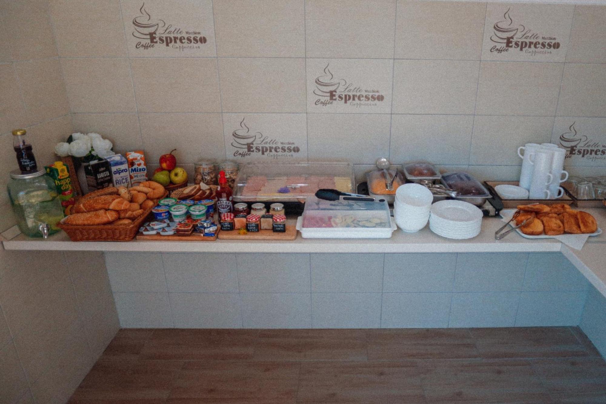 Megnyugtat-Lak Apartmanhaz Демьен Экстерьер фото